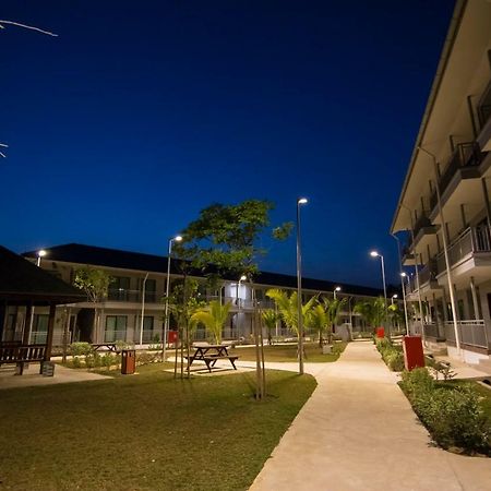 Royale Chulan Cherating Chalet Екстериор снимка