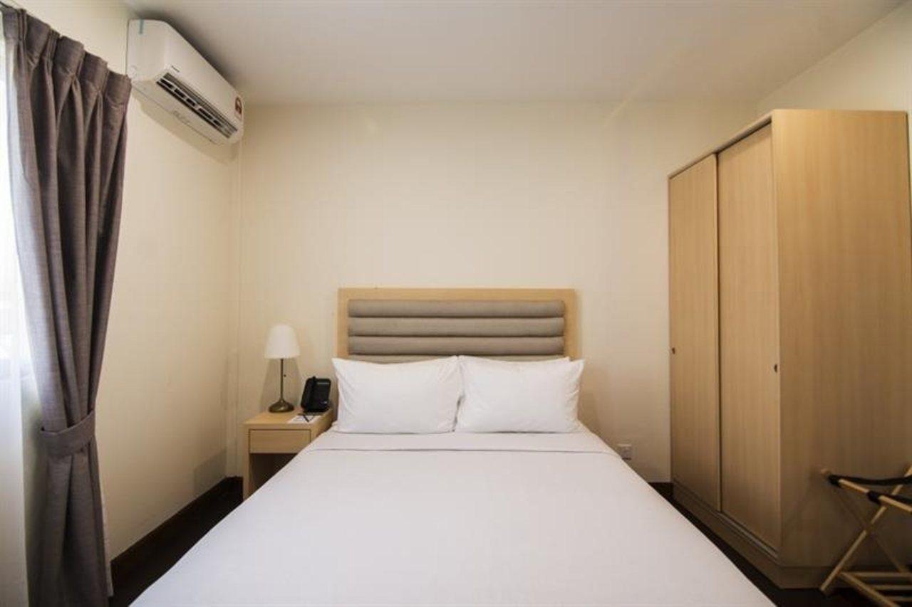 Royale Chulan Cherating Chalet Екстериор снимка