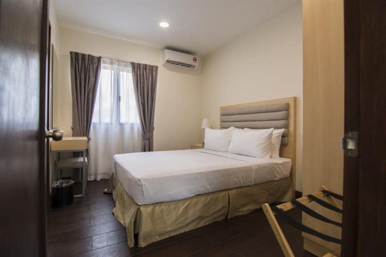 Royale Chulan Cherating Chalet Екстериор снимка