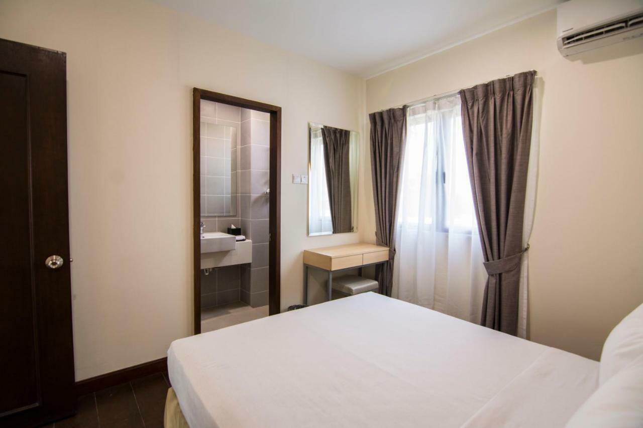 Royale Chulan Cherating Chalet Екстериор снимка